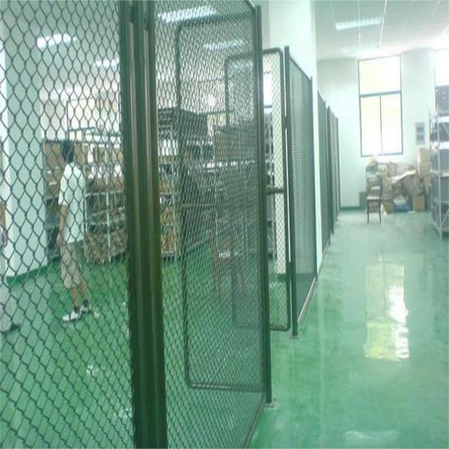 CHAIN LINK FENCE FOR STOREHOUSE